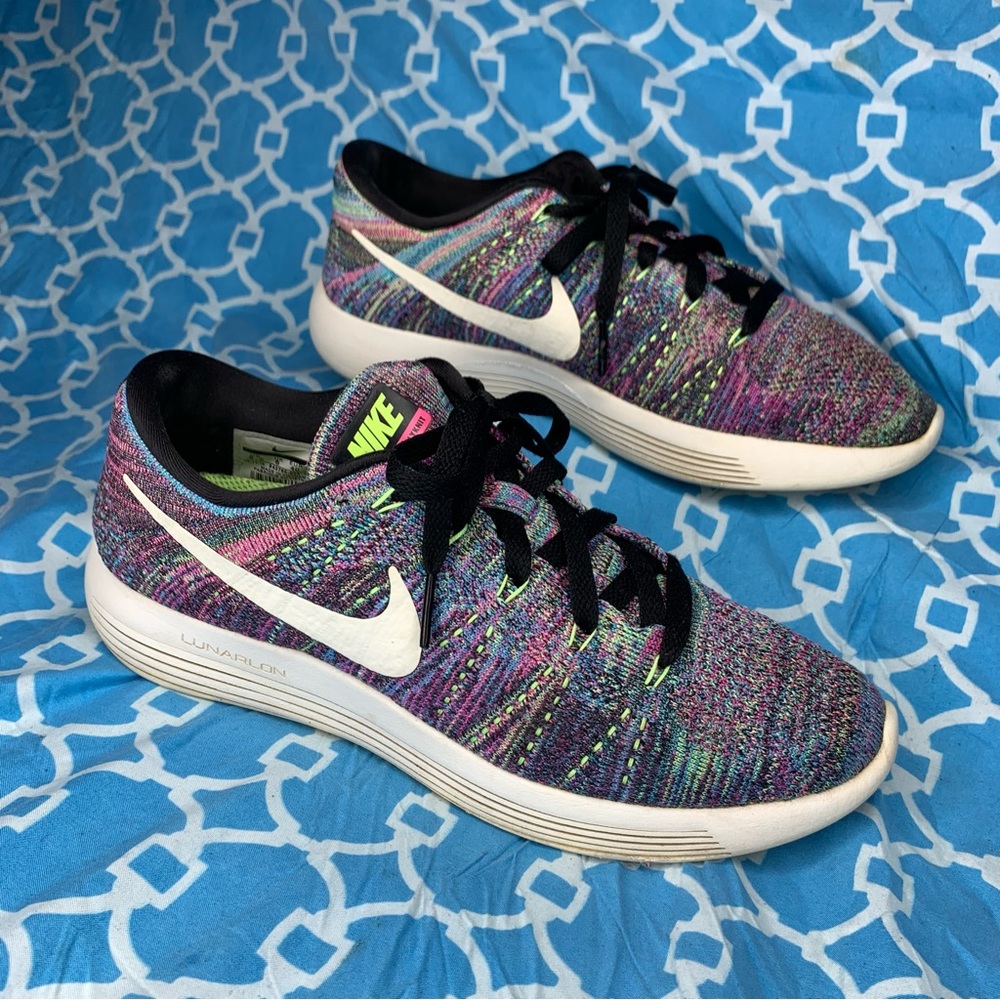 Nike Women’s size 8.5 Lunarepic low flyknit Fire Pink multicolor running wmns